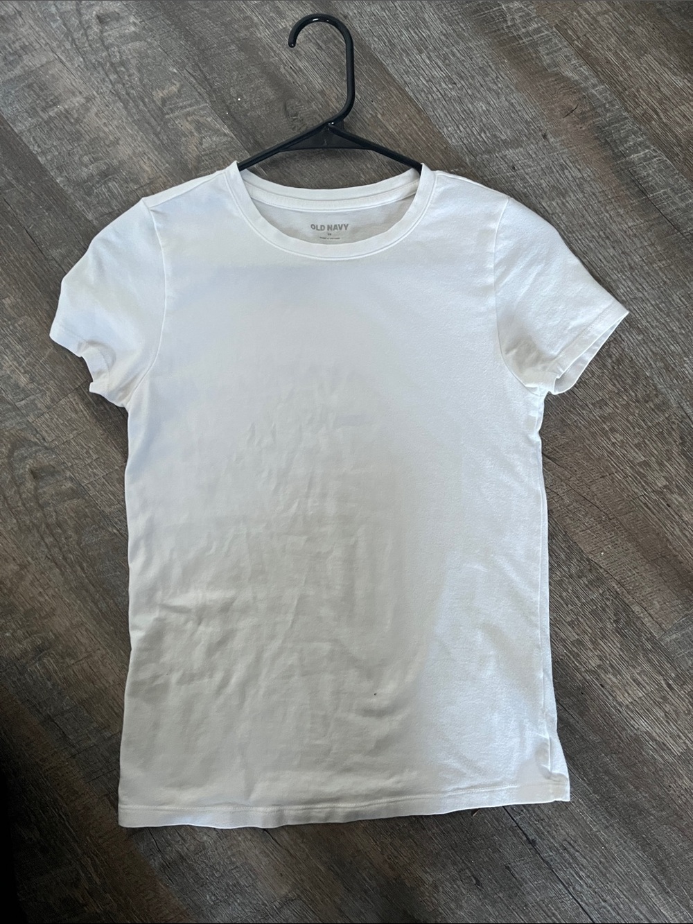 Old Navy White Short Sleeve Crewneck Tee